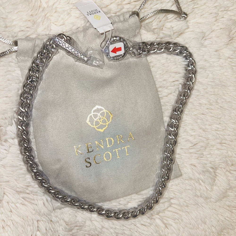 Kendra Scott NWT Whitley Necklace in Silver